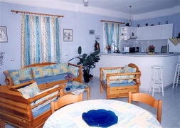 kini bay apartments syros greece